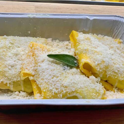 Crespelle con ricotta cremosa e spinaci