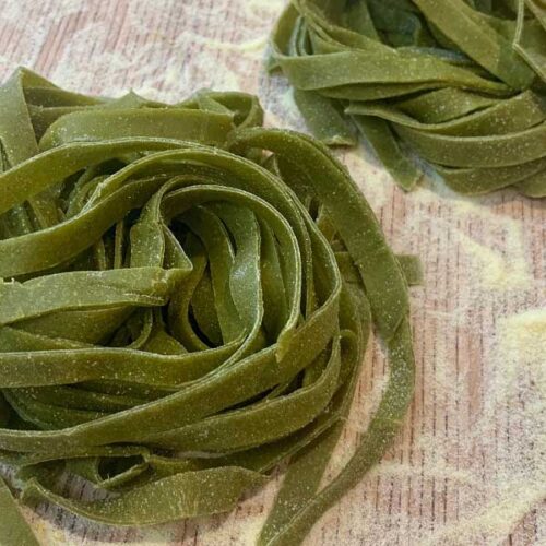 Tagliatelle con sfoglia di spinaci freschi